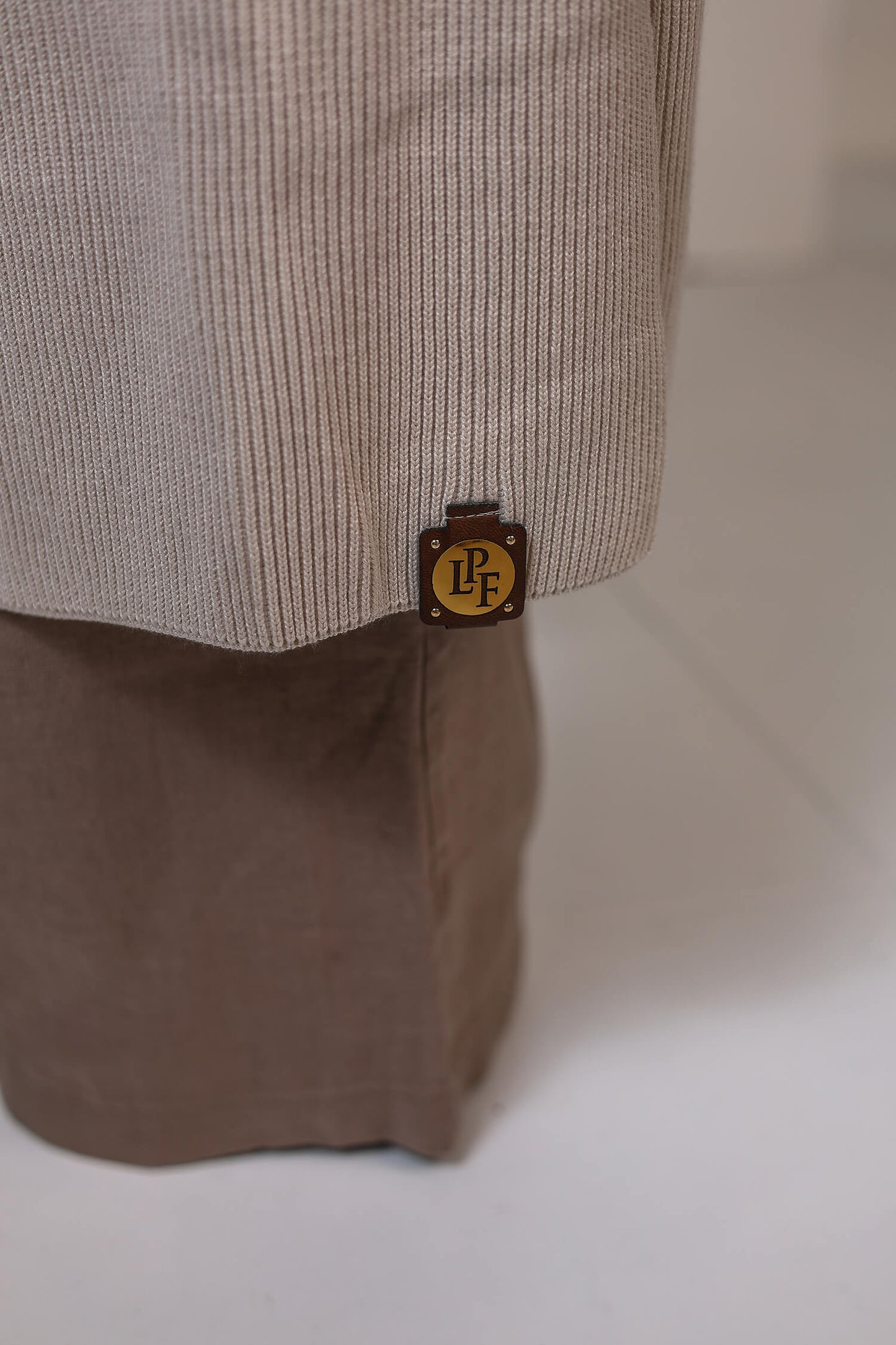 Długi kardigan z dwoma kieszeniami Hanna