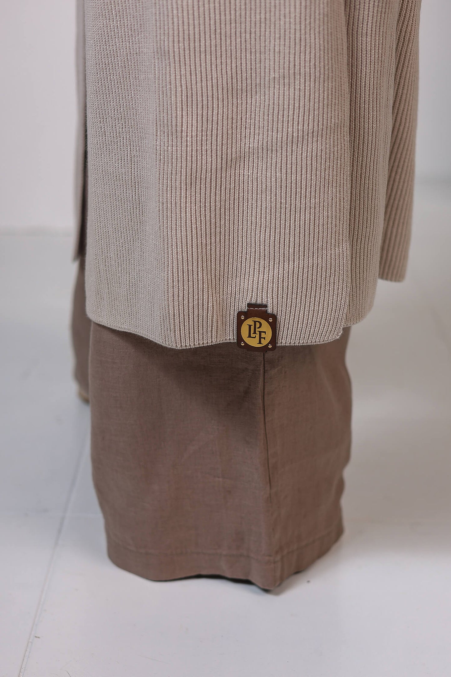 Długi kardigan z dwoma kieszeniami Hanna