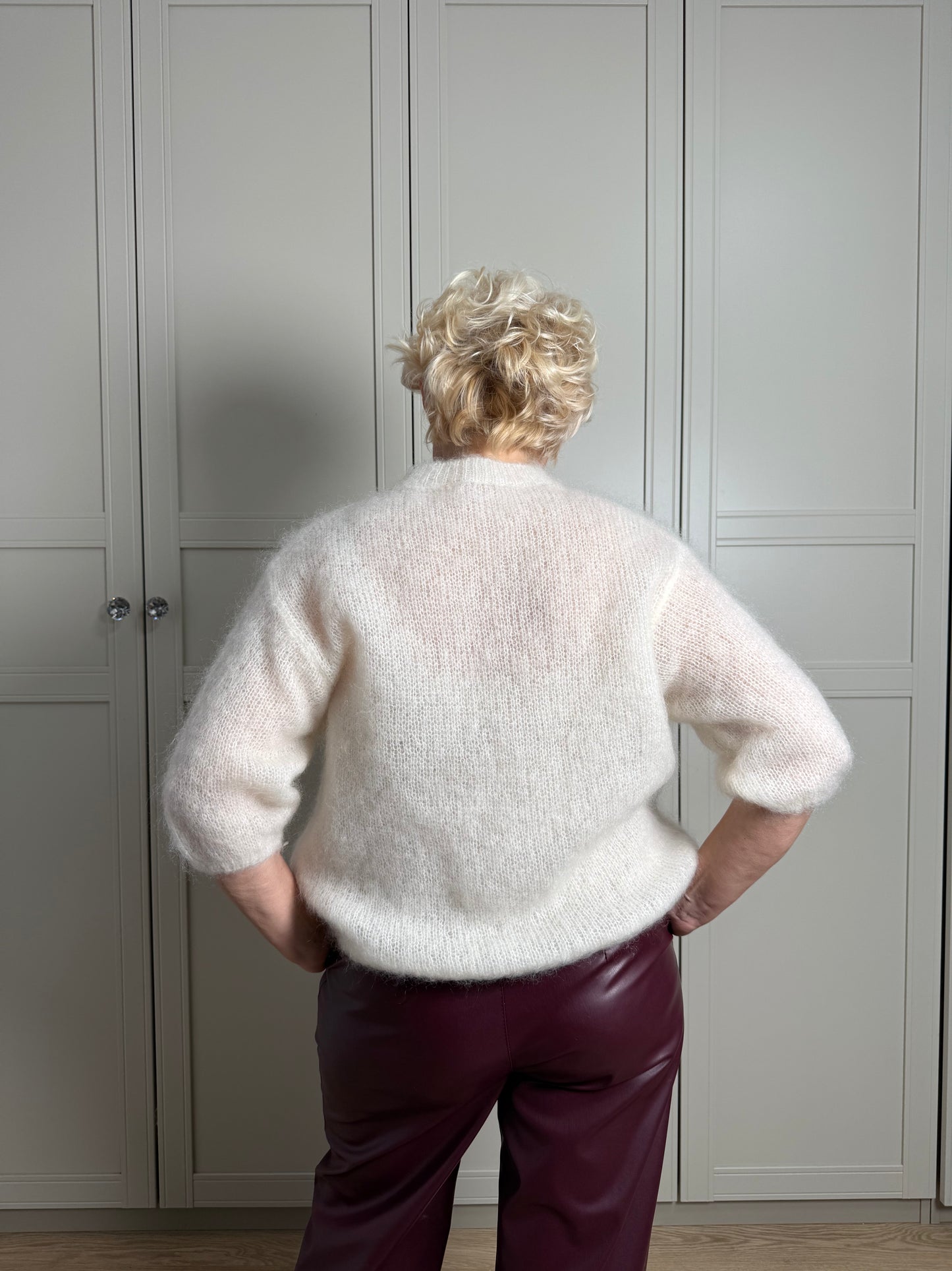 Sweter Moher Amelia zabudowany pod szyją