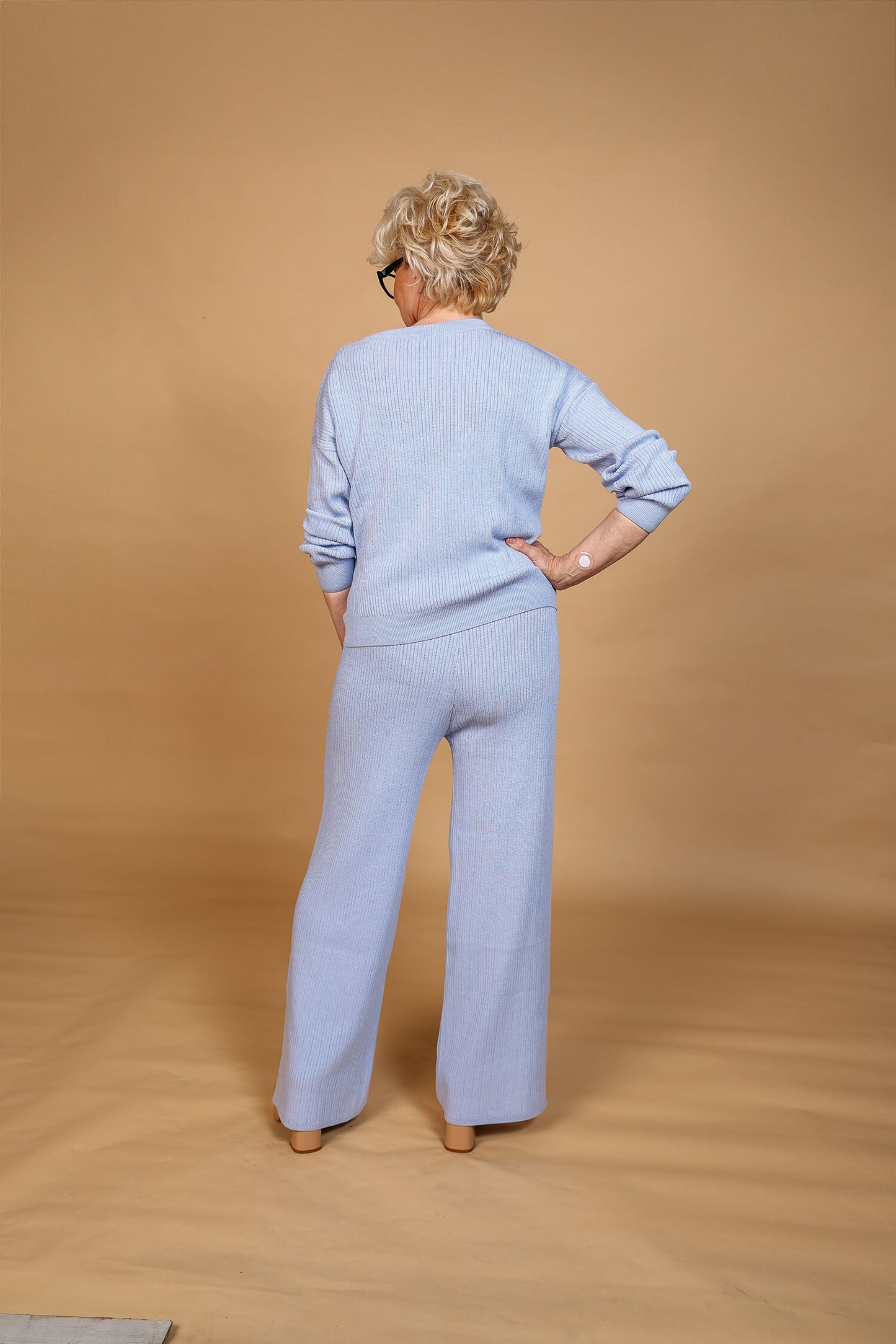 Bluzka ażurowa z dlugim rekawem Ażur