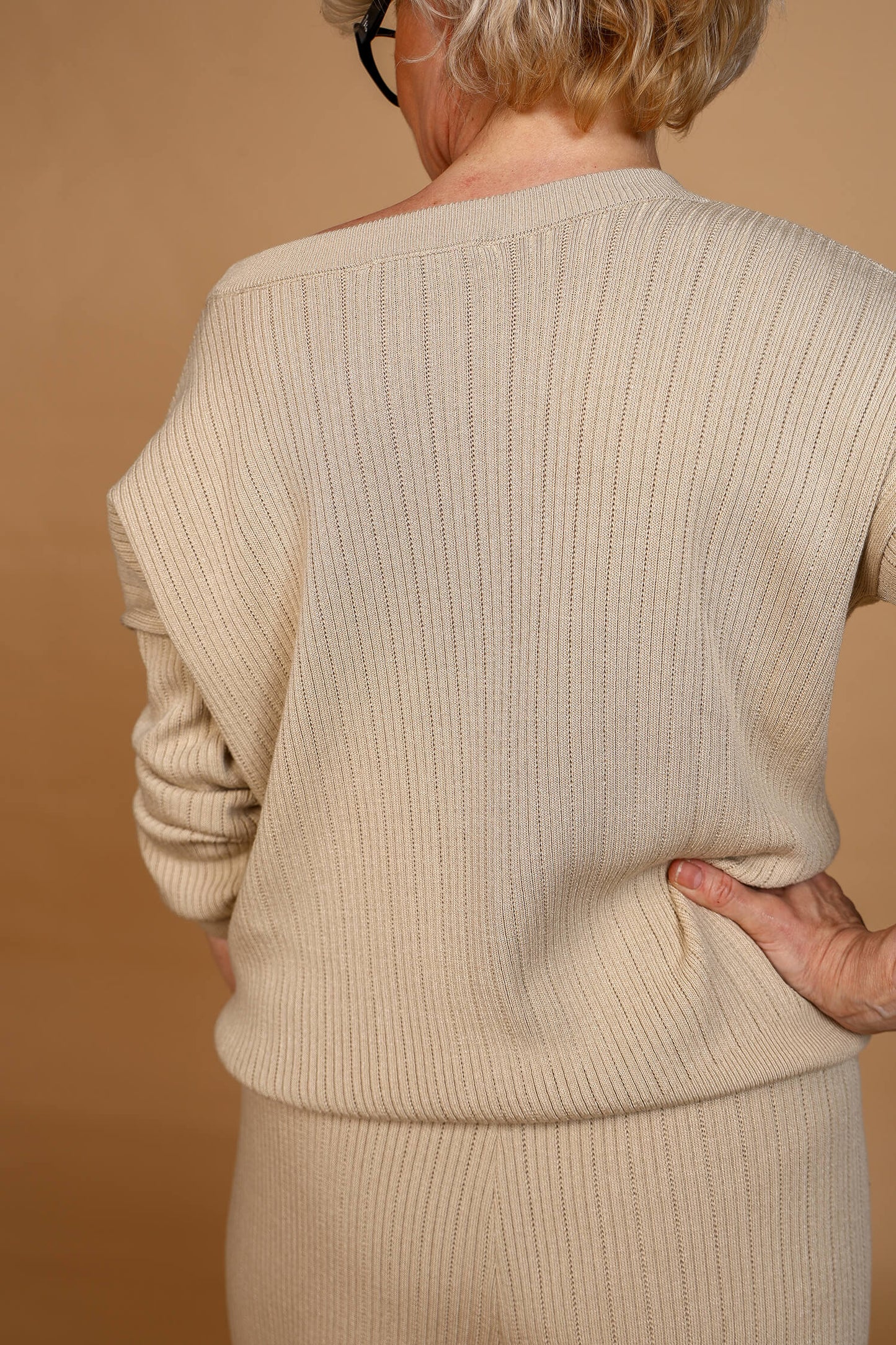 Bluzka ażurowa z dlugim rekawem Ażur